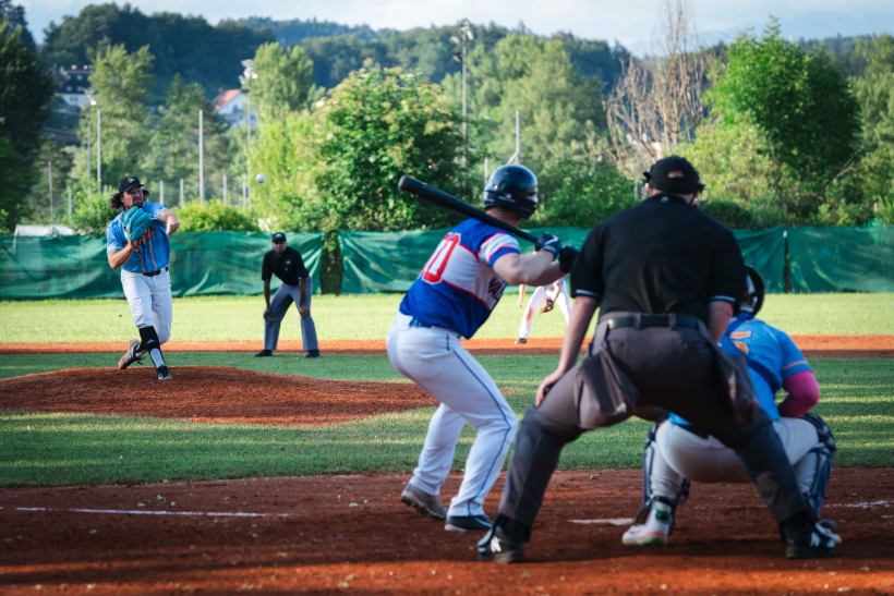 Stephen at bat game 4 Slovenia.jpg